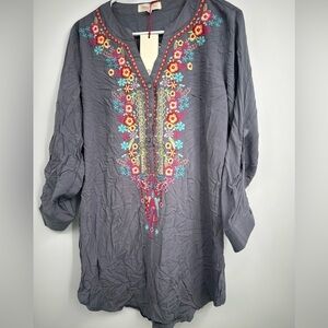 New.
Armpit to armpit measures approx 22”
Length is approx 30”